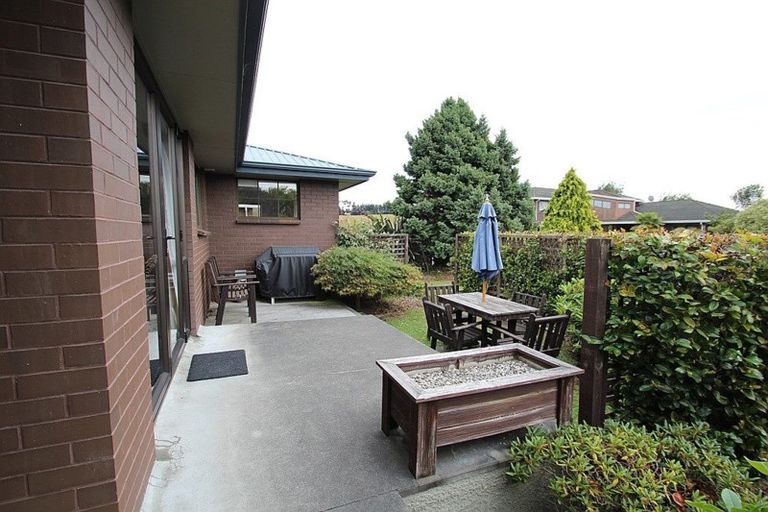 Photo of property in 2 Margaret Street, Gore, 9710