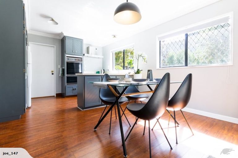 Photo of property in 1/11 Thurlestone Place, Burnside, Christchurch, 8053