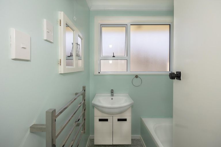 Photo of property in 1 Blyth Street, Holmes Hill, Oamaru, 9401