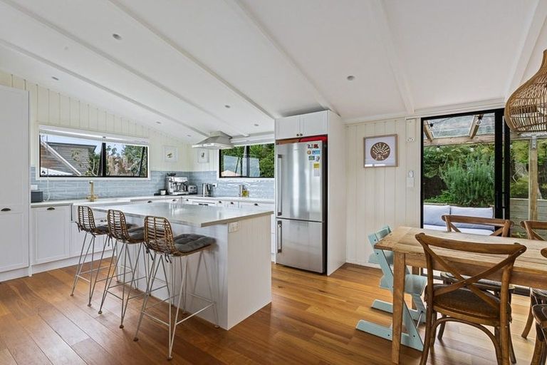 Photo of property in 50 Swann Beach Road, Stanmore Bay, Whangaparaoa, 0932