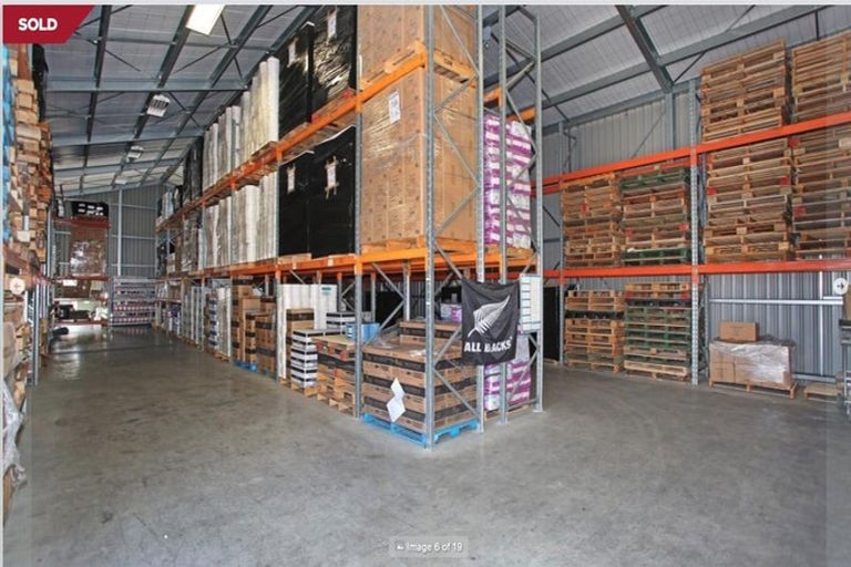 Photo of property in 580 Burtt Road, Runciman, Drury, 2578