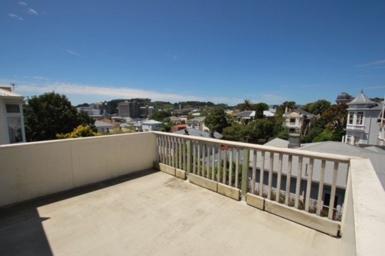 Photo of property in 315 Adelaide Road, Newtown, Wellington, 6021