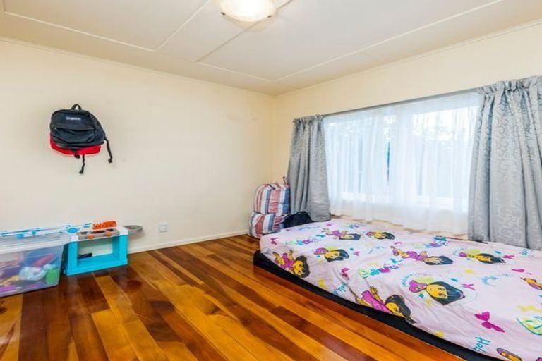 Photo of property in 2 Orakau Road, Mangere East, Auckland, 2024