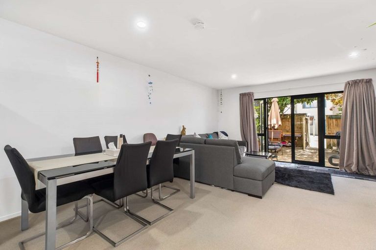 Photo of property in 5k Dryden Place, Mount Wellington, Auckland, 1051