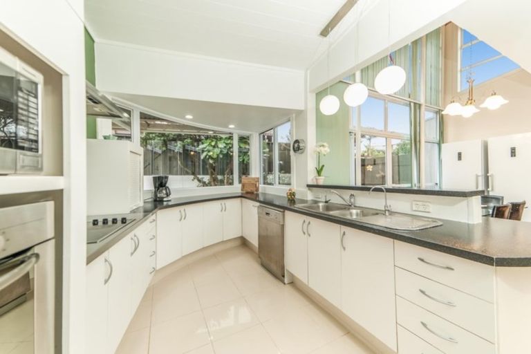 Photo of property in 30 Palomino Drive, Henderson, Auckland, 0612