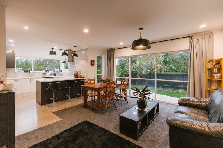 Photo of property in 23b Pahiatua Street, Hokowhitu, Palmerston North, 4410