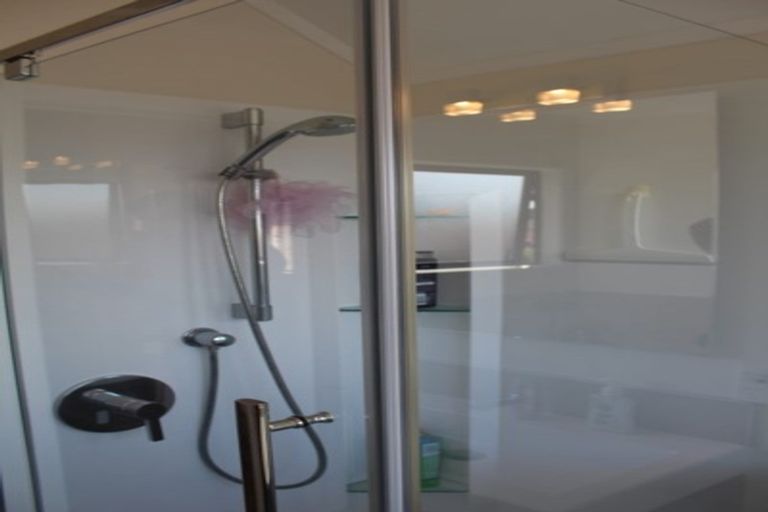 Photo of property in 4/15 Millhouse Drive, Northpark, Auckland, 2013