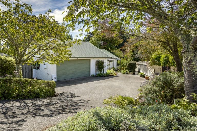 Photo of property in 45 Greenwood Road, Havelock North, 4130