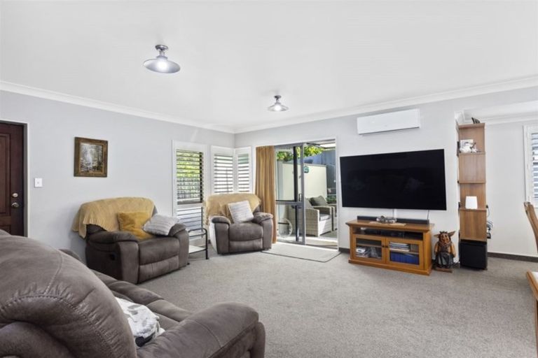 Photo of property in 21 Percy Road, Papamoa Beach, Papamoa, 3118