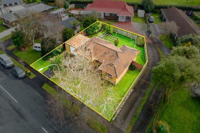 Photo of property in 9 Walter Strevens Drive, Conifer Grove, Takanini, 2112