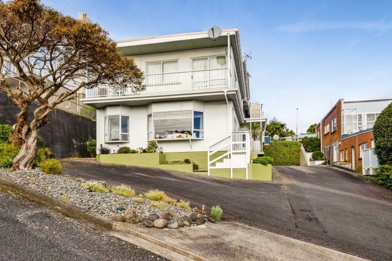 Photo of property in 1/422 Devon Street West, Lynmouth, New Plymouth, 4310