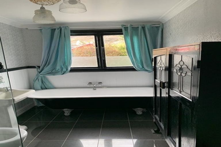 Photo of property in 7 Ray Street, Cromwell, 9310