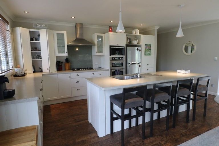 Photo of property in 1 Tarn Close, Pyes Pa, Tauranga, 3112