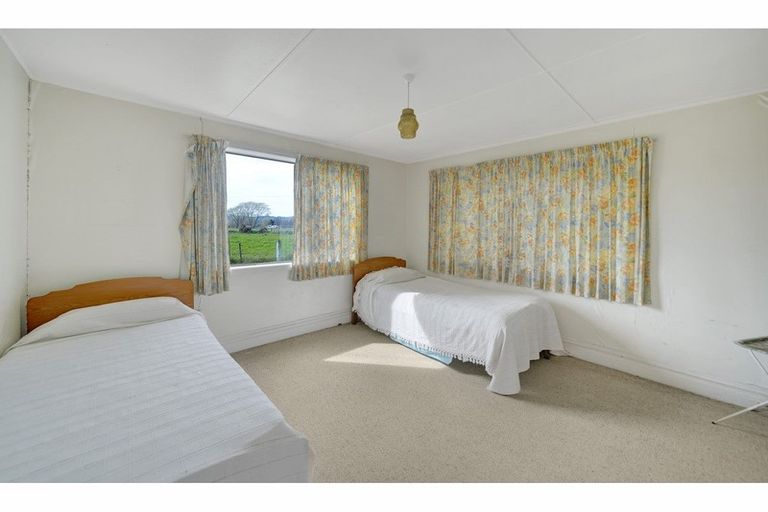 Photo of property in 1724 Springs Road, Lincoln, Christchurch, 7674