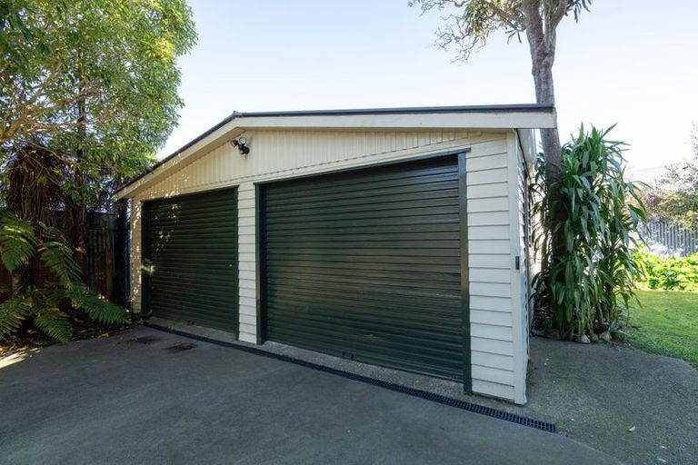 Photo of property in 15a Kawiu Road, Levin, 5510