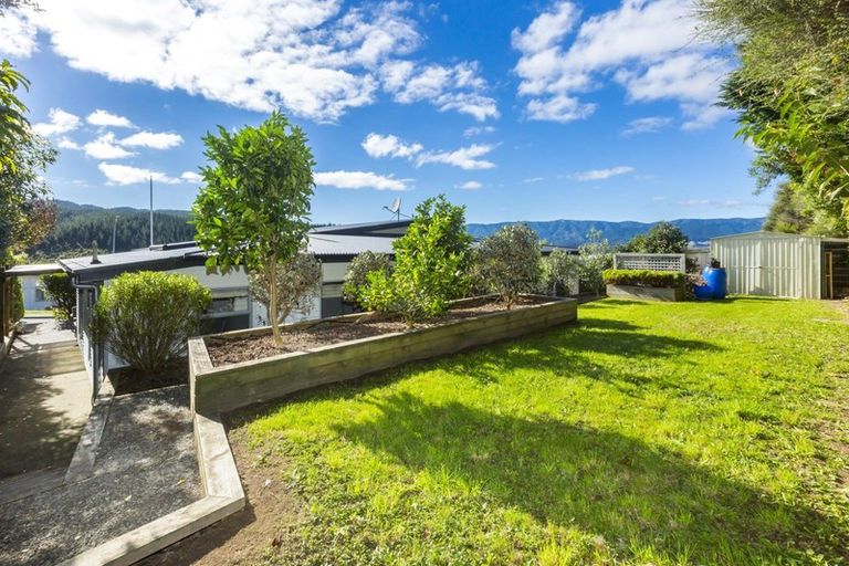 Photo of property in 6 Frankie Stevens Place, Riverstone Terraces, Upper Hutt, 5018