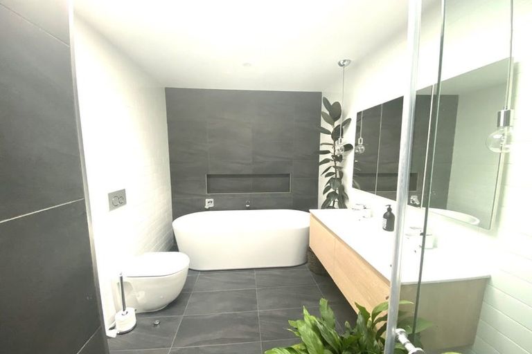 Photo of property in 76 Baylands Drive, Newlands, Wellington, 6037