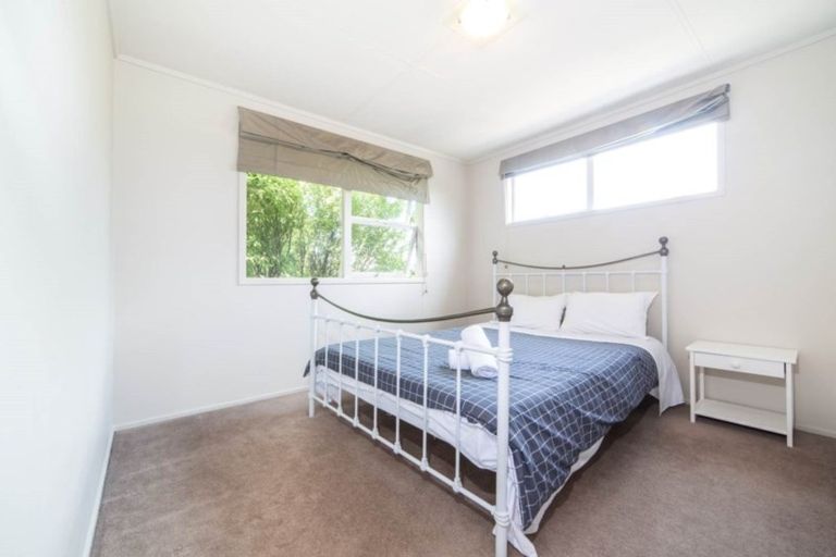 Photo of property in 1/37 Becroft Drive, Forrest Hill, Auckland, 0620