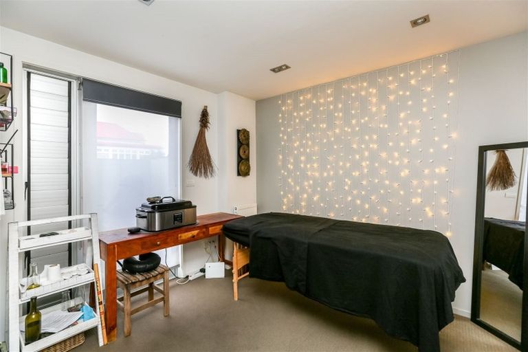 Photo of property in 90b Buller Street, New Plymouth, 4312