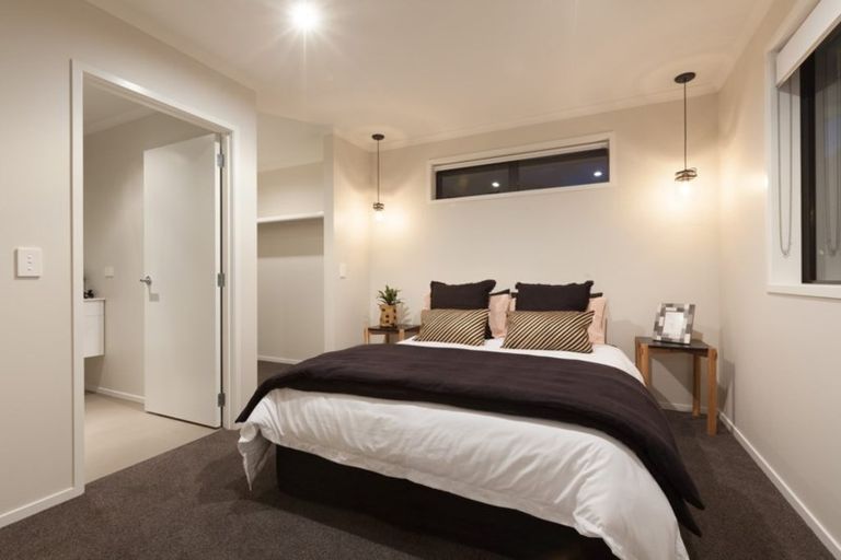 Photo of property in 17 Aratapu Street, Waitara, 4320