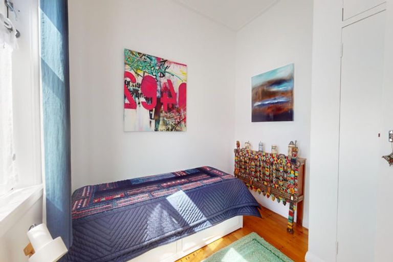 Photo of property in 5 Emerson Street, Berhampore, Wellington, 6023