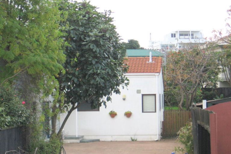 Photo of property in 3b Riverton Road, Mount Maunganui, 3116