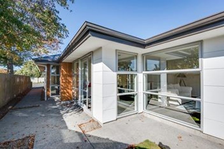 Photo of property in 2/69 North Parade, Richmond, Christchurch, 8013