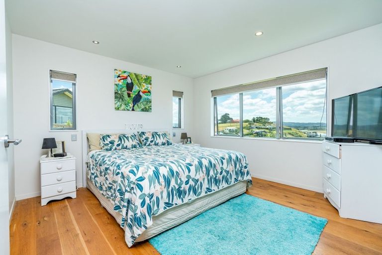 Photo of property in 11 Seascape Crescent, Waipu, 0582