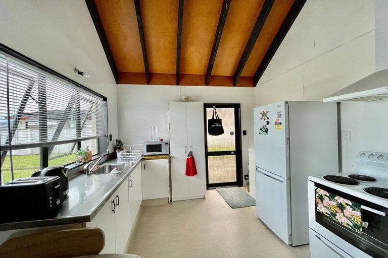 Photo of property in 3 Martin Harvey Street, Levin, 5510