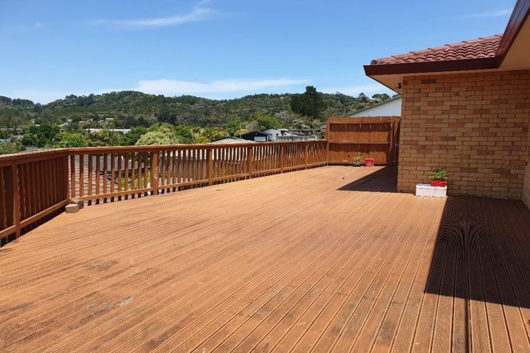 Photo of property in 8 Shah Place, Glen Eden, Auckland, 0602