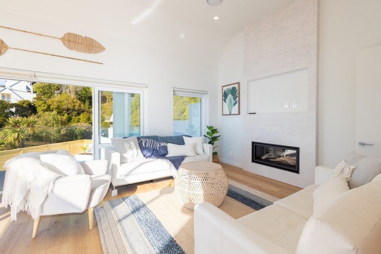 Photo of property in 53 Clifton Terrace, Clifton, Christchurch, 8081