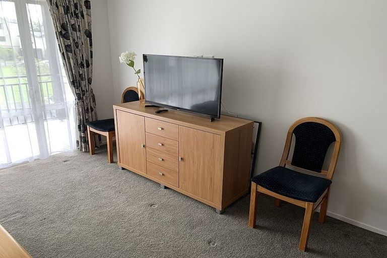 Photo of property in 5/1 Opito Way, East Tamaki, Auckland, 2013