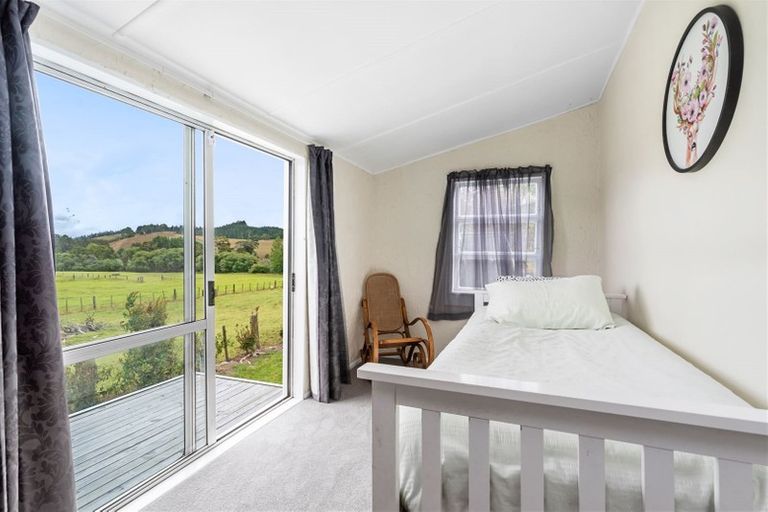 Photo of property in 77 Pataua Road North, Whareora, Whangarei, 0175