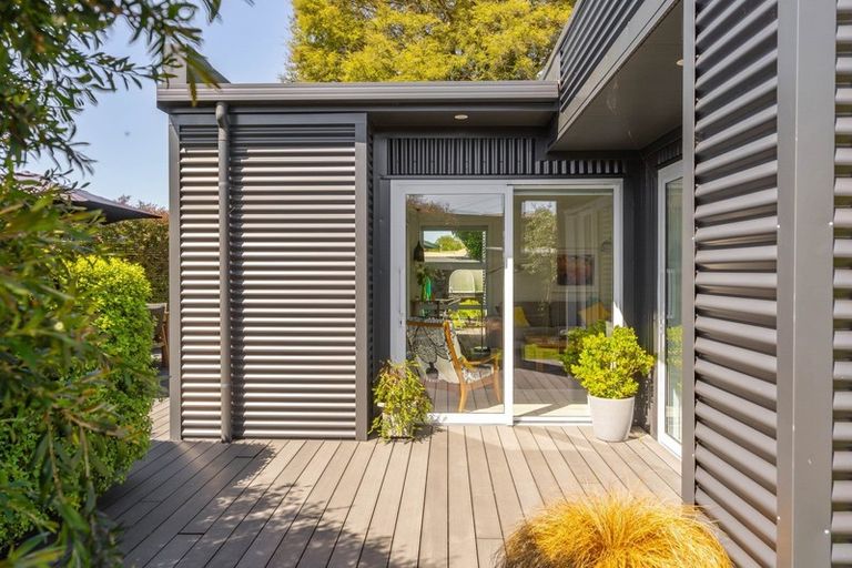 Photo of property in 33 Mcmaster Street, Greytown, 5712