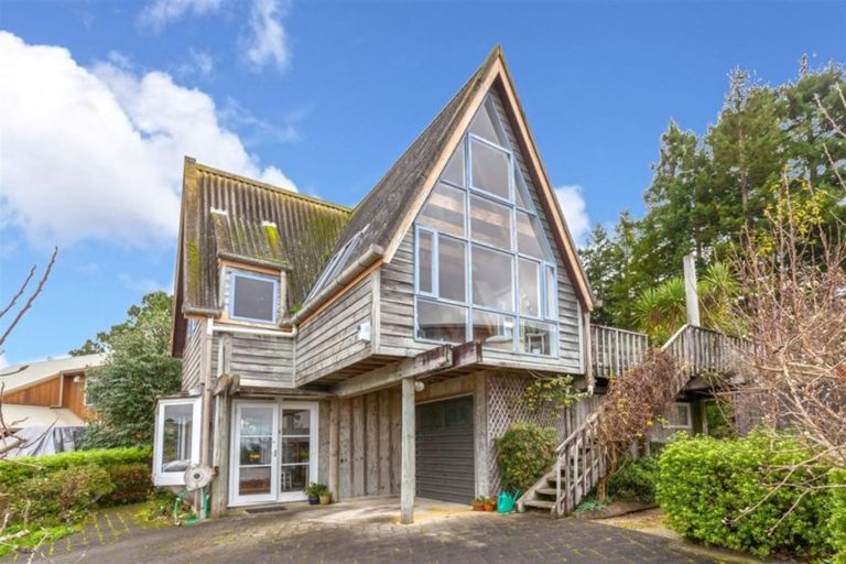 Photo of property in 117 Chevron Crescent, Whangamata, 3620