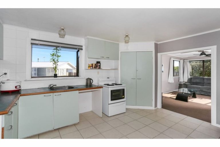 Photo of property in 5 Evans Place, Papakura, 2110