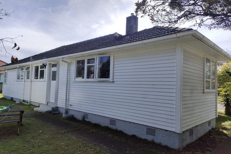 Photo of property in 23 Churchill Crescent, Tawhero, Whanganui, 4501