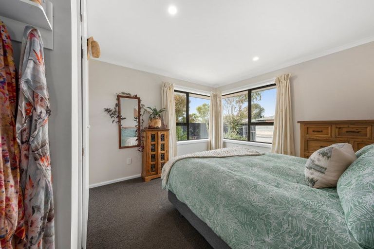 Photo of property in 132 Pacific Road, North New Brighton, Christchurch, 8083