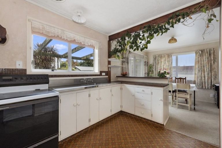 Photo of property in 100 Aberdeen Drive, Dinsdale, Hamilton, 3204