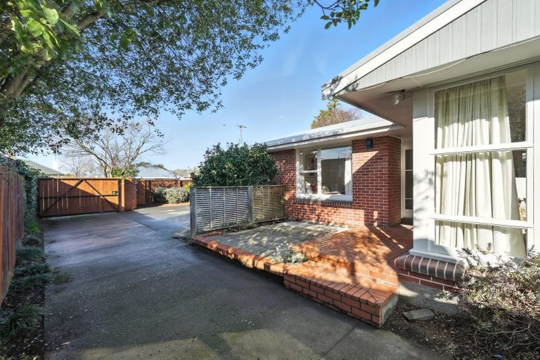 Photo of property in 215 Greers Road, Bryndwr, Christchurch, 8053