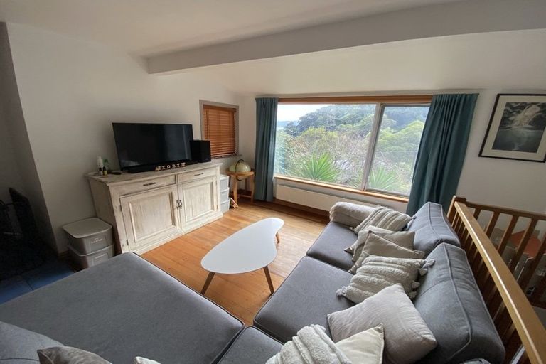 Photo of property in 34 Moana Road, Days Bay, Lower Hutt, 5013