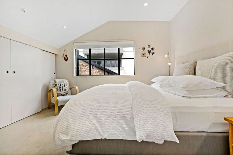 Photo of property in Ford Lofts, 8/15a Augustus Terrace, Parnell, Auckland, 1052