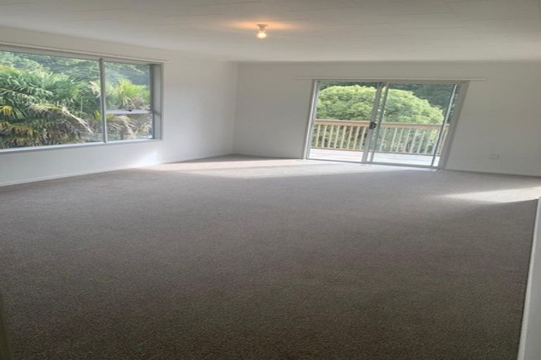 Photo of property in 156 Lynn Road, Bayview, Auckland, 0629