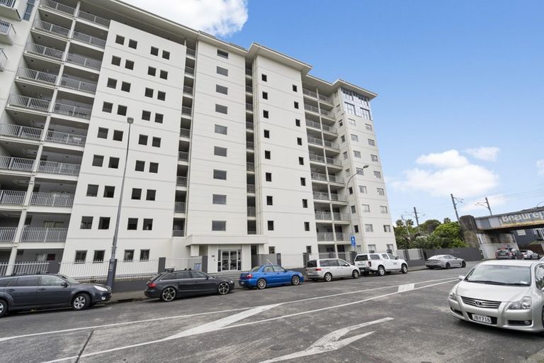 Photo of property in The Landings, 310/8 Ronayne Street, Auckland Central, Auckland, 1010