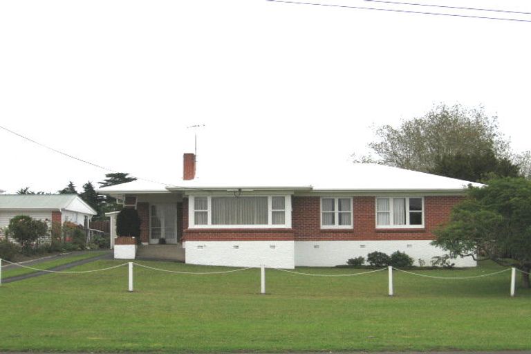 Photo of property in 508 Don Buck Road, Massey, Auckland, 0614