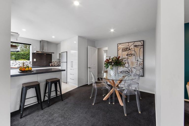 Photo of property in 2/8 Galway Avenue, Bryndwr, Christchurch, 8052