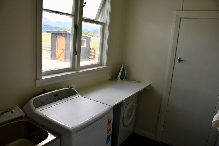 Photo of property in 14 Curries Road, Karamea, 7893