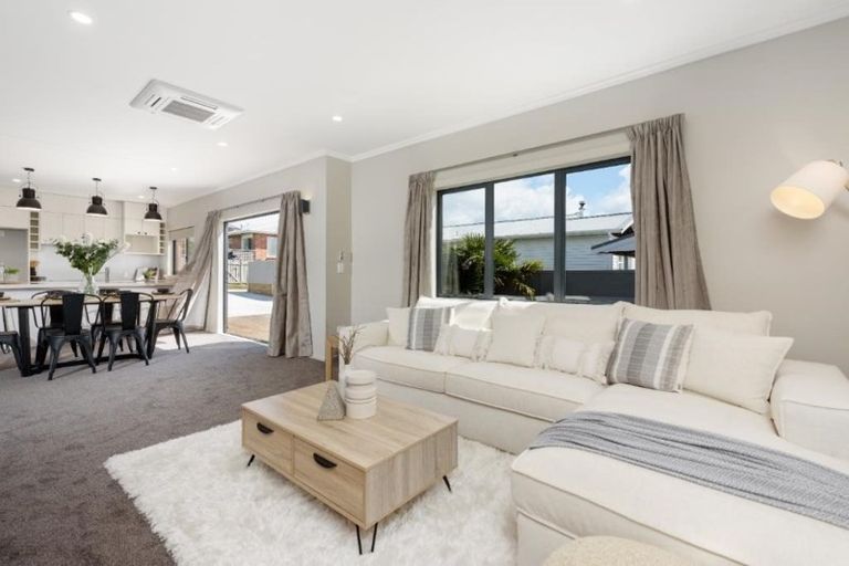 Photo of property in 17 Margaret Road, Bellevue, Tauranga, 3110
