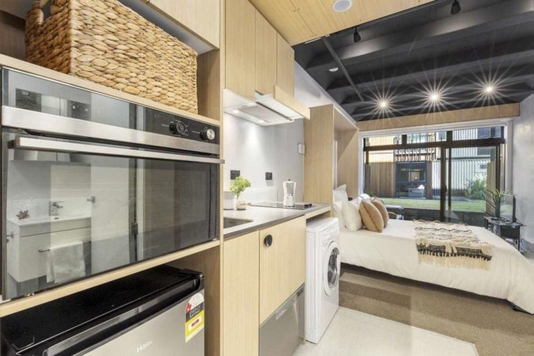 Photo of property in Vedado Apartments, 208/41 Hopper Street, Mount Cook, Wellington, 6011