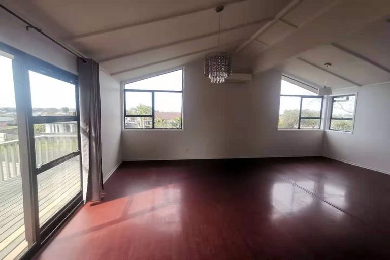 Photo of property in 13 Olena Avenue, Sunnyhills, Auckland, 2010